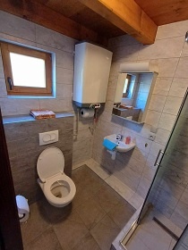 Chata a vinný sklep - sauna a koupací sud - Mutěnice