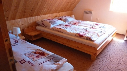 Chata a vinný sklep - sauna a koupací sud - Mutěnice