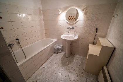 Chalupa CHKO �umava - hrad a z�mek Velhartice