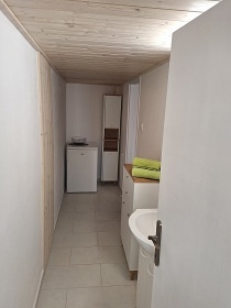 Chata u koupali�t� Kl�not - Ch�novsk� jeskyn�