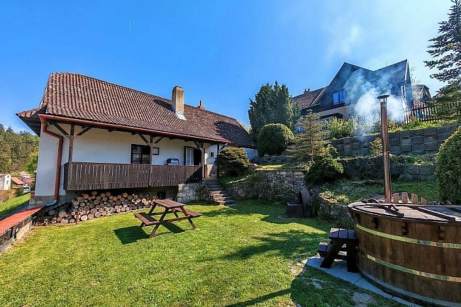 Chalupa u hradu Svojanov - Letovice - Vysočina