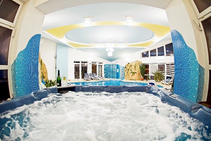 Chalupa wellness a vnit�n� baz�n - Mal� Fatra