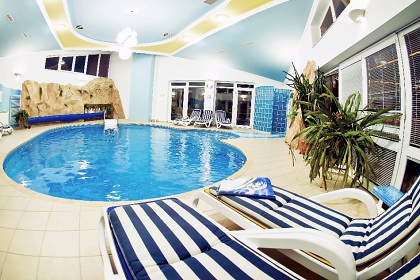 Chalupa wellness a vnit�n� baz�n - Mal� Fatra