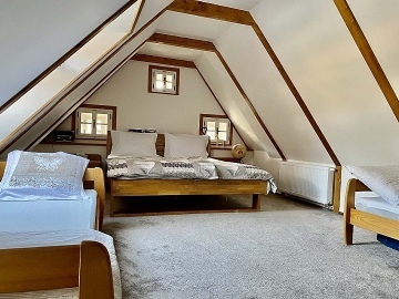 Roubenka vnitn bazn - Skaln msto Adrpach