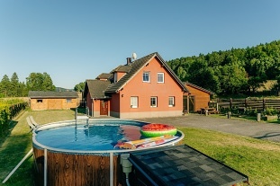 Nov objekt: Chalupa s baznem - hrad Toltejn - Luick hory