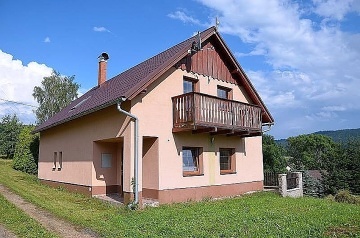 Chalupa na ji�n�m svahu �pi��ku - Jizersk� hory