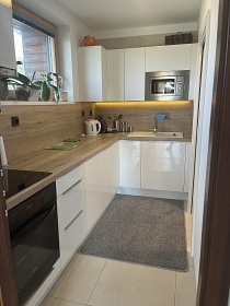 Wellness apartmán Čerčany - bazén, sauna a vířivka