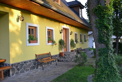 Chata s bazénem a wellness - Štiavnické vrchy