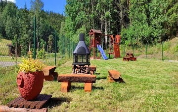 Chalupa u lesa - bazén a wellness - Broumovsko