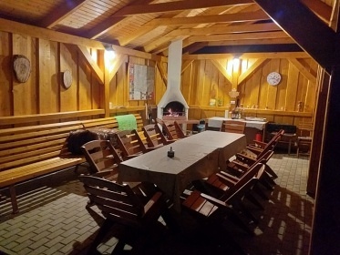 Chata s apartmány - Krásnohorské Podhradí