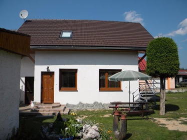 Chata s apartmány - Krásnohorské Podhradí