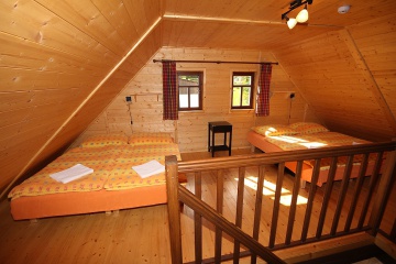 Chalupa �esk� Kanada - Kun�ak - ji�n� �echy