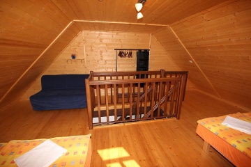 Chalupa �esk� Kanada - Kun�ak - ji�n� �echy