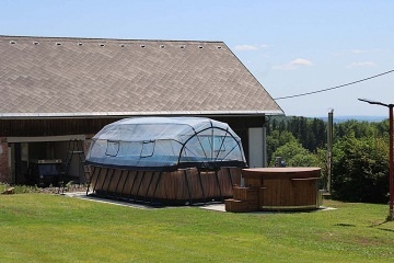 Chalupa baz�n a koupac� sud - Orlick� hory