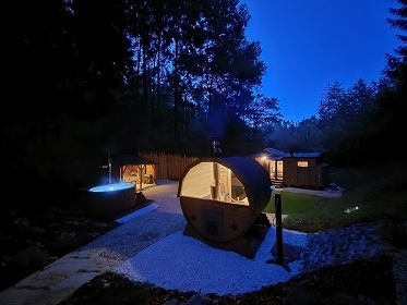 Glamping s wellness - Čelina - přehrada Slapy