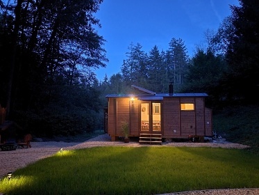 Glamping s wellness - Čelina - přehrada Slapy