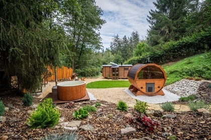 Glamping s wellness - Čelina - přehrada Slapy
