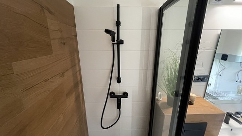 Chata s v�hledem na rybn�k - ���rsk� vrchy