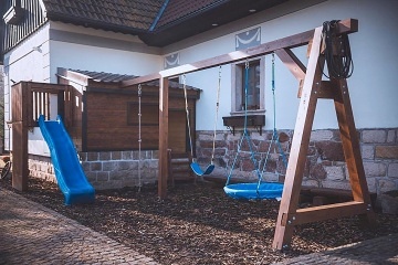 Chalupa vnitřní bazén a wellness - Broumovské stěny