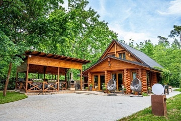 Srub bazén a wellness - Kerský les - park Mirakulum