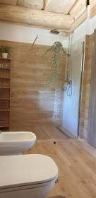 Wellness srub a koupac� jezero - Novohradsk� hory