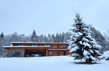 Wellness srub a koupac� jezero - Novohradsk� hory