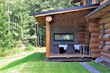 Wellness srub a koupac� jezero - Novohradsk� hory