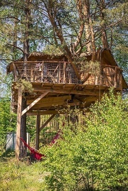 Wellness glamping - Treehouse u řeky - Sázava
