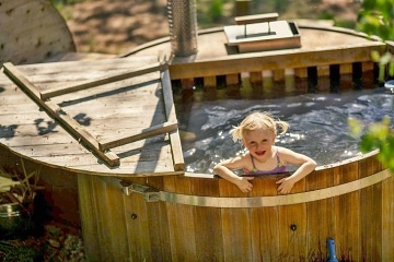 Wellness glamping - Treehouse u řeky - Sázava