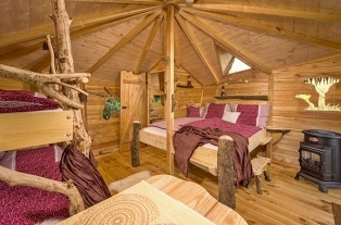 Glamping samota v lese s vhledem na Jetd