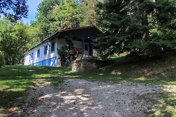 Chalupa Lázeňský trojúhelník - přehrada Jesenice