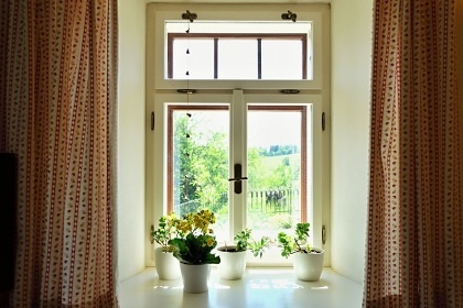 Chalupa a koupac� jez�rko - �ern� hora - Krkono�e