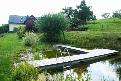 Chalupa a koupac� jez�rko - �ern� hora - Krkono�e