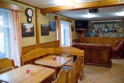 Kru�nohorsk� chalupa - Mikulov - p�ehrada Fl�je