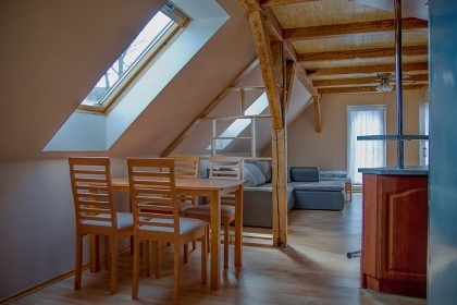 Kru�nohorsk� chalupa - Mikulov - p�ehrada Fl�je