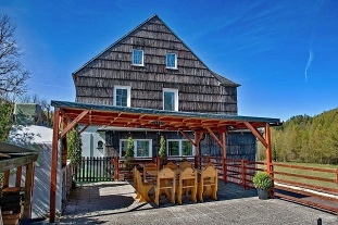 Recenze: Horsk� chata Kru�n� hory - Bou���k - n�dr� Fl�je