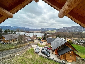 Sruby u jezera Nitrianské Rudno - hrad Bojnice