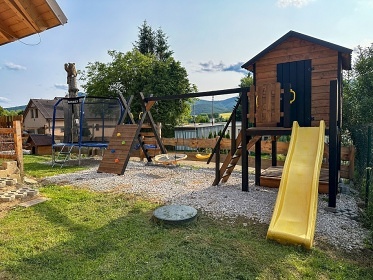 Sruby u jezera Nitriansk� Rudno - z�mek Bojnice