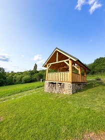 Sruby u jezera Nitrianské Rudno - hrad Bojnice