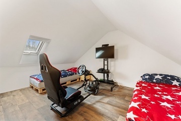 Chalupa u hradu Svojanov - Toulovcovy Matale