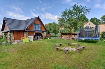 Chalupa rsk vrchy - Jimramov - hrad Pertejn