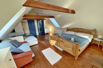 Chalupa rsk vrchy - Jimramov - hrad Pertejn