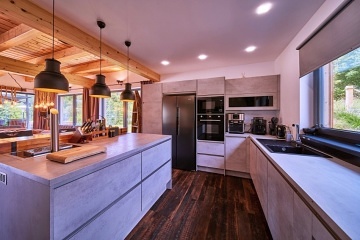 Chalupa baz�n a wellness - Krkono�sk� magistr�la