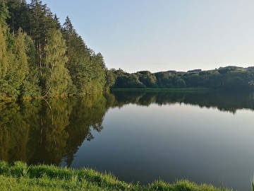 umavsk chalupa - vrch Borek - hrad Velhartice