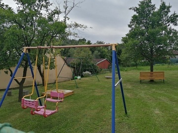 umavsk chalupa - vrch Borek - hrad Velhartice