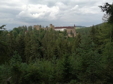 umavsk chalupa - vrch Borek - hrad Velhartice