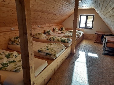 Rodinn� chaty u S�zavy - sauna a koupac� sud