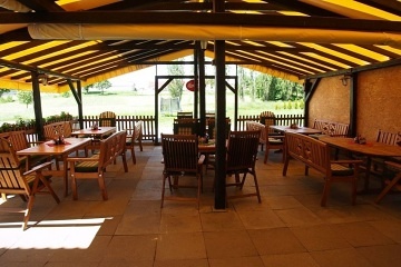 Romantika restaurace bar ubytování