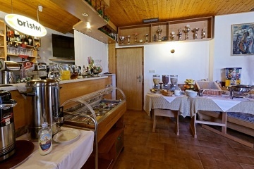 Romantika restaurace bar ubytování