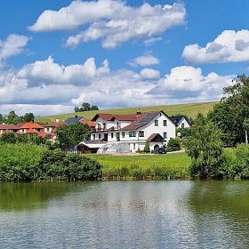 Penzion wellness a baz�n - CHKO ���rsk� vrchy